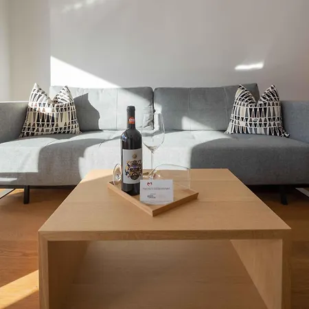 Krone Schruns, 6/7/8 * 施伦斯