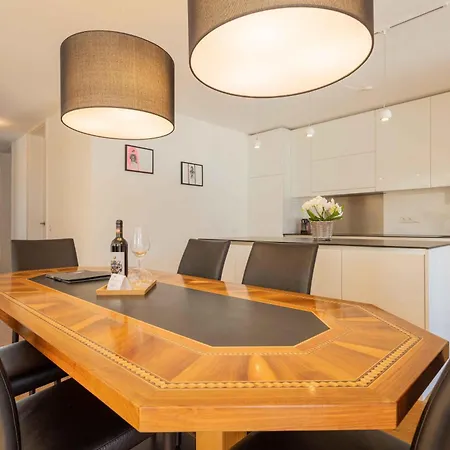 Krone Schruns, 6/7/8 施伦斯